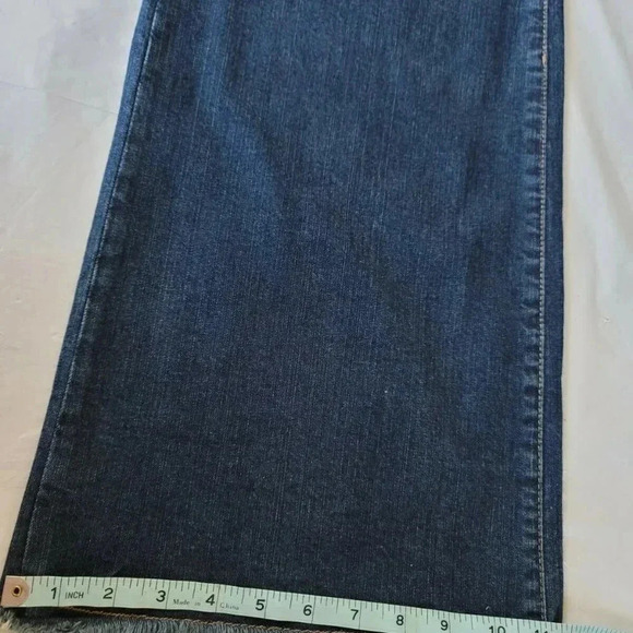 Torrid Mid Rise Flare Jeans Women's Plus Size 26XT Hem Distressed NWOT. - Picture 5 of 12